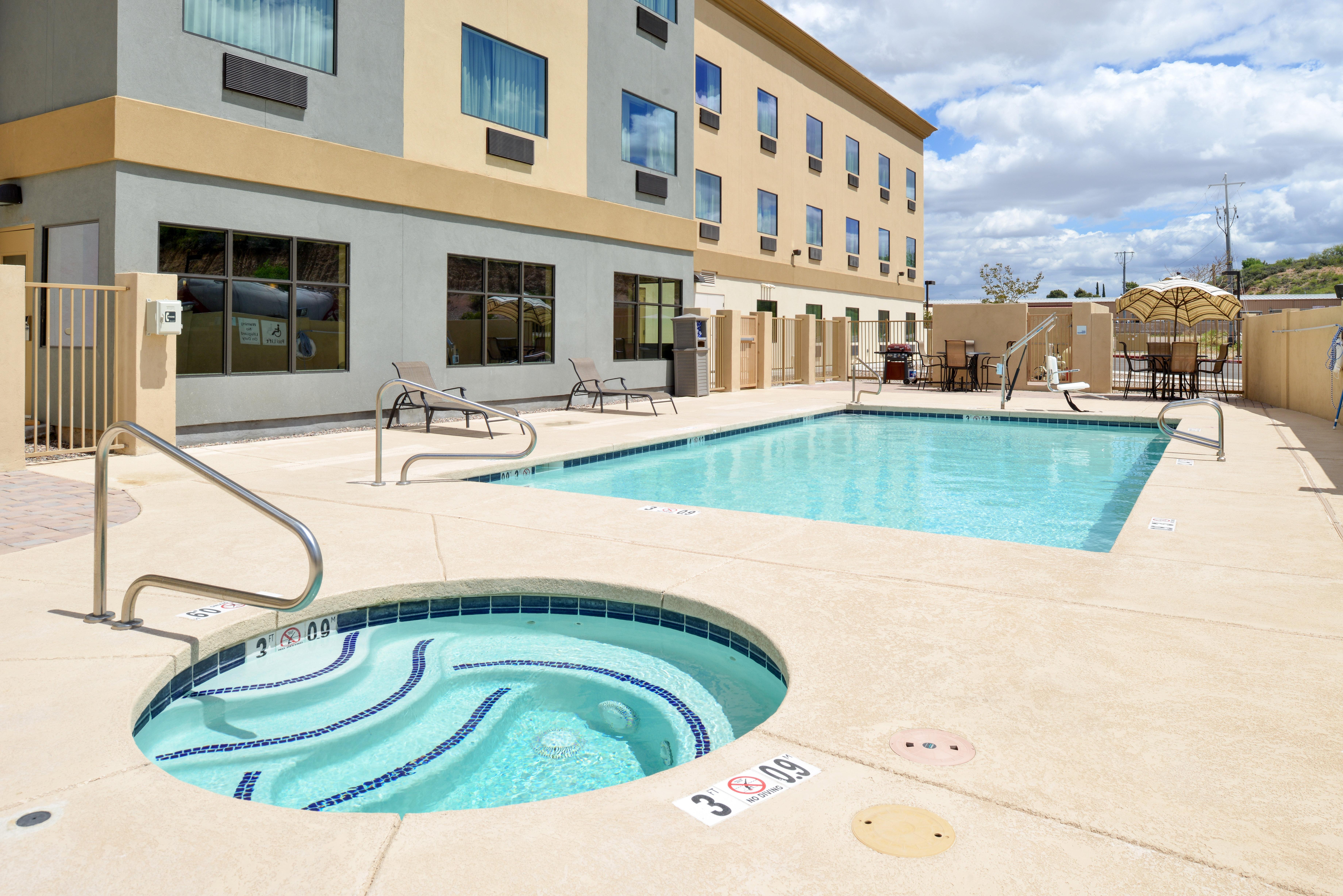 Holiday Inn Express & Suites Globe By Ihg Buitenkant foto