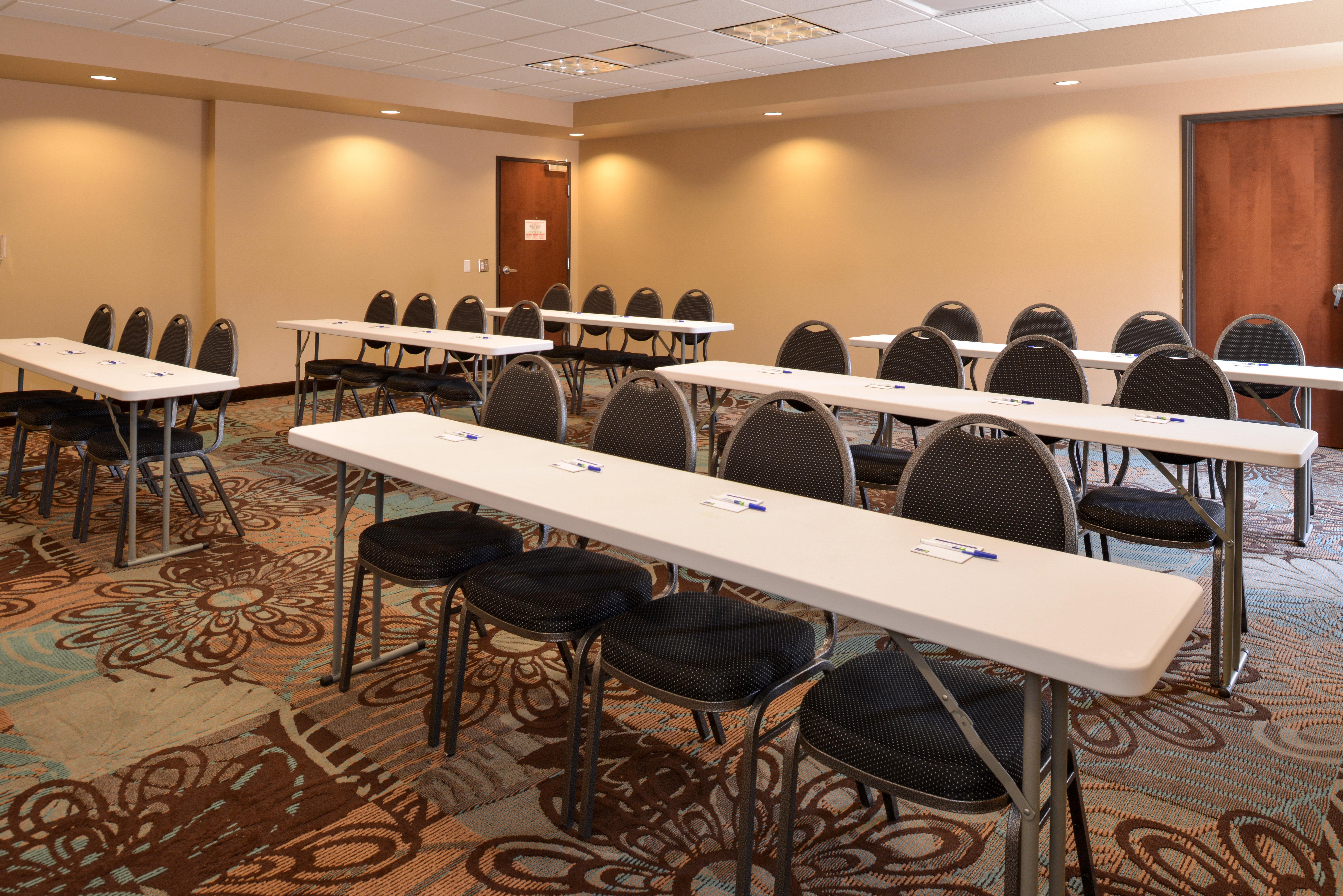 Holiday Inn Express & Suites Globe By Ihg Buitenkant foto